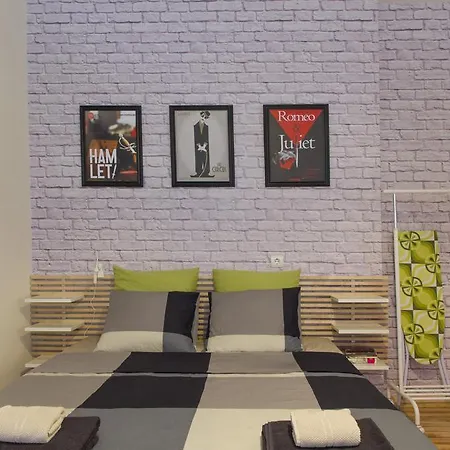 Theater Apt In The Heart Of Sofia