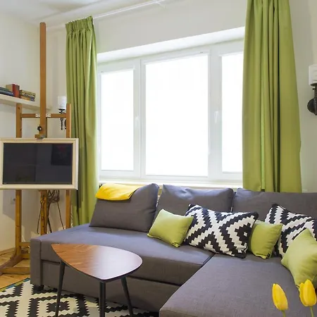 Apartment Theater Apt In The Heart Of